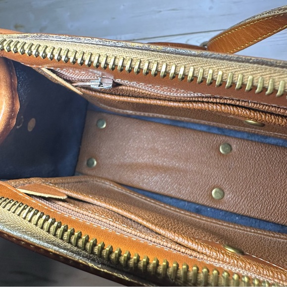 Dooney & Bourke Navy/Tan Crossbody Bag - Picture 6 of 8